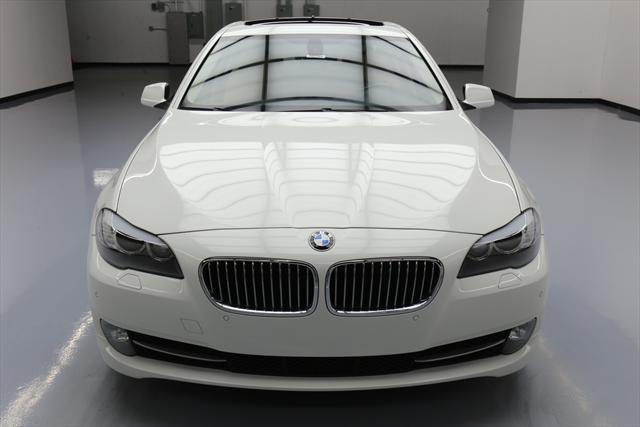 2011 BMW 5-Series (White/Tan)