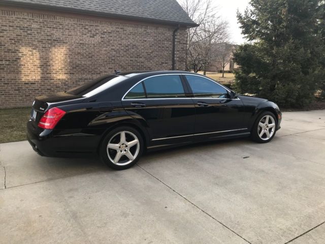 2010 Mercedes-Benz S-Class (Black/Black)