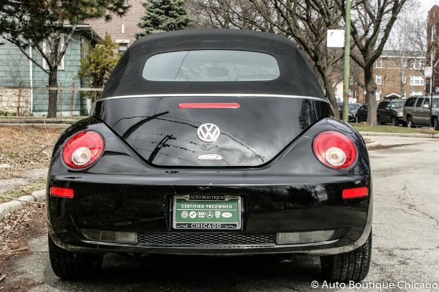 2008 Volkswagen Beetle-New (Black/Black)