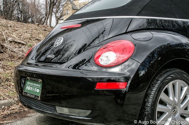 2008 Volkswagen Beetle-New (Black/Black)