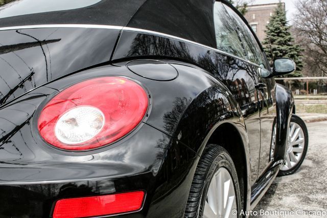 2008 Volkswagen Beetle-New (Black/Black)