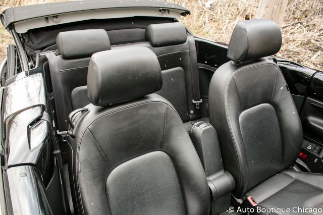 2008 Volkswagen Beetle-New (Black/Black)