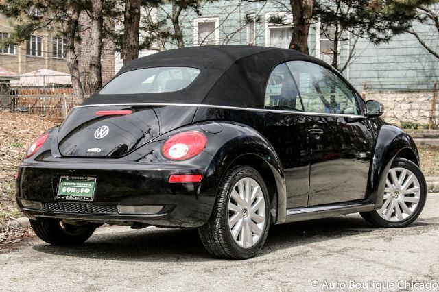 2008 Volkswagen Beetle-New (Black/Black)