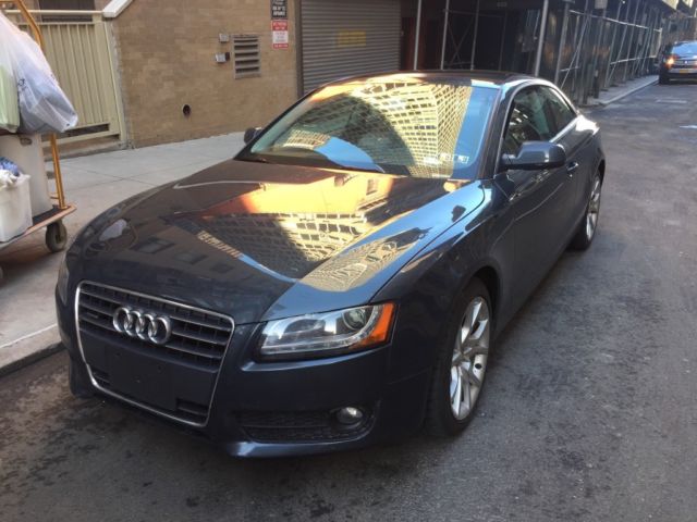 2011 Audi A5 (meteor grey/Black)