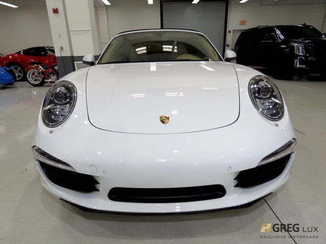 2013 Porsche 911 (White/--)