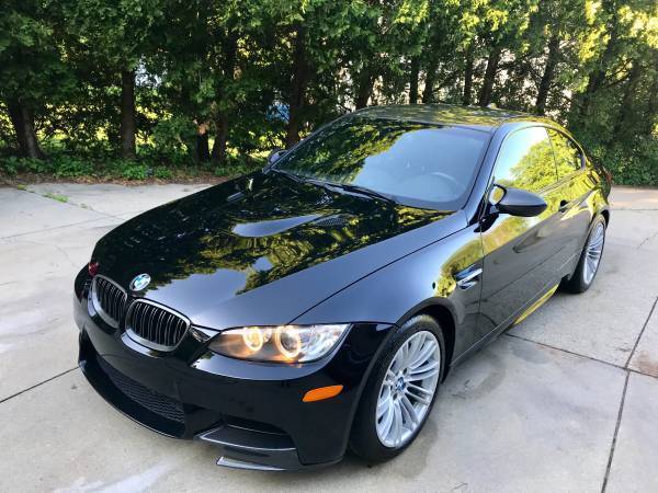 2011 BMW M3 (Black/Black)