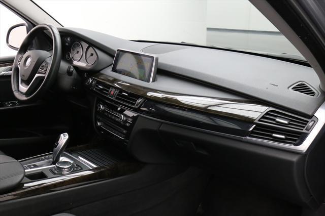 2016 BMW X5 (Gray/Black)