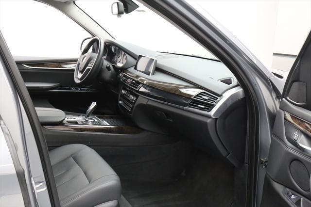 2016 BMW X5 (Gray/Black)