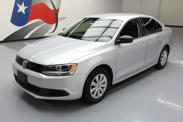 2014 Volkswagen Jetta (Silver/Black)