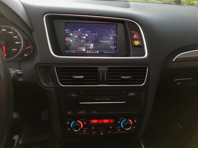 2009 Audi Q5 (Black/Black)