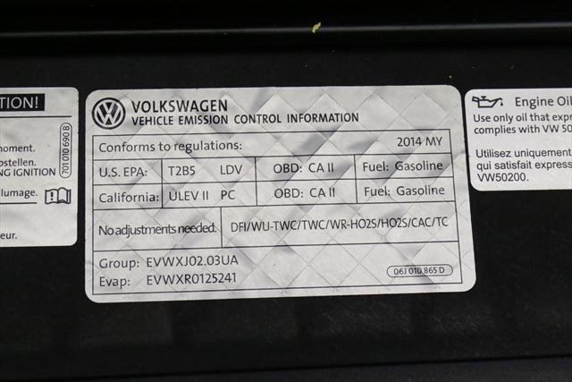 2014 Volkswagen Tiguan (Burgundy/Black)