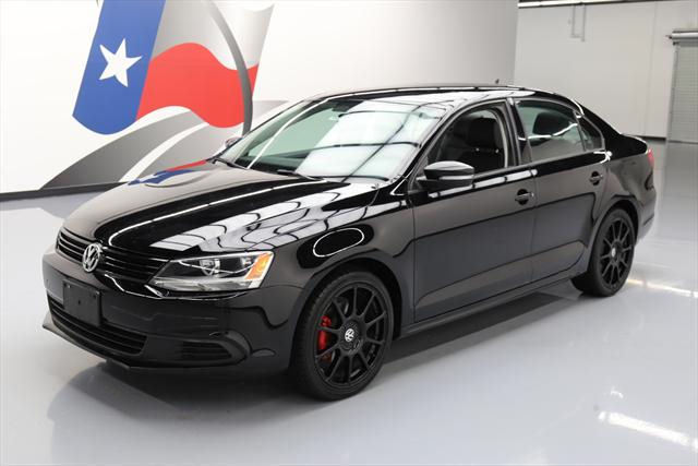 2014 Volkswagen Jetta (Black/Black)