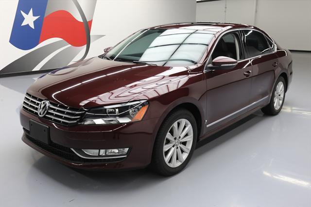 2012 Volkswagen Passat (Gold/Black)