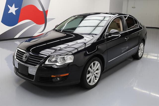 2010 Volkswagen Passat (Black/Tan)