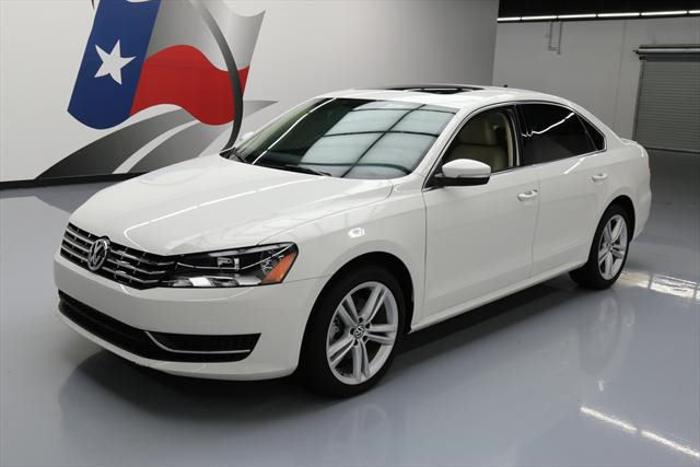 2015 Volkswagen Passat (White/Tan)