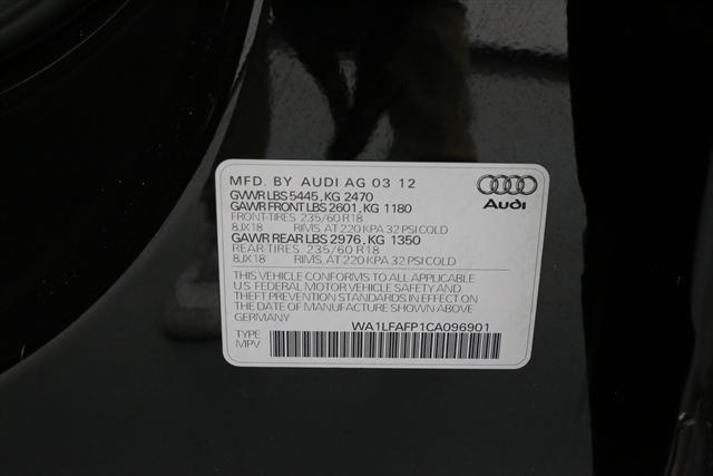2012 Audi Q5 (Black/Gray)