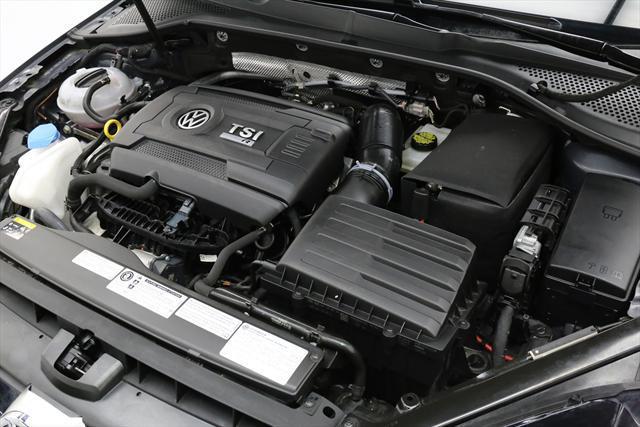 2016 Volkswagen Golf R (Gray/Black)
