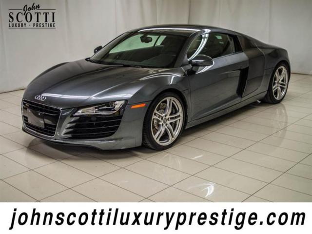 2012 Audi R8 (Gray/Black)