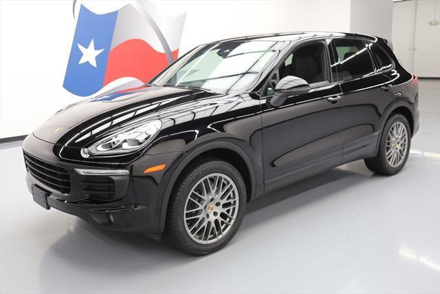 2016 Porsche Cayenne (Black/Black)