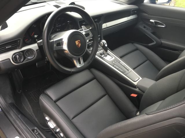 2015 Porsche 911 (Blue/Black)