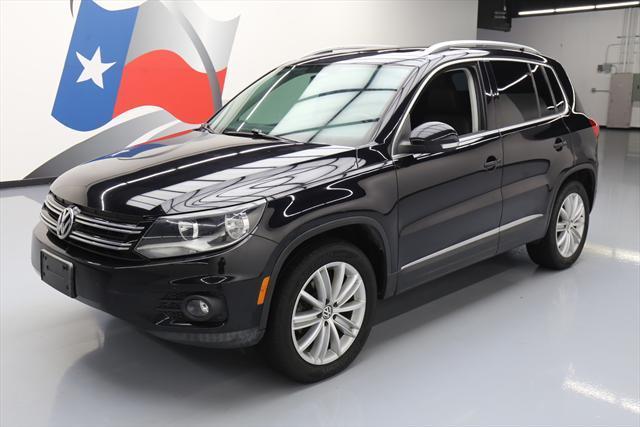 2012 Volkswagen Tiguan (Black/Black)