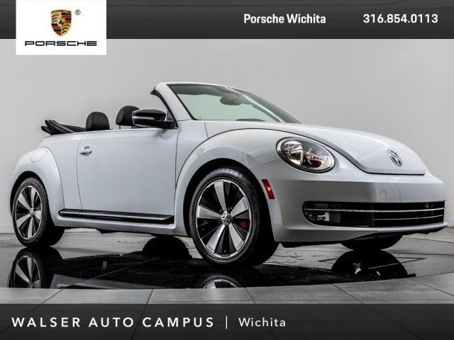 2013 Volkswagen Beetle-New (White/--)