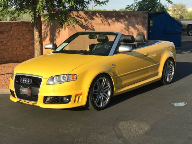 2008 Audi RS4 (Yellow/Black)