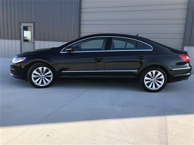 2010 Volkswagen CC (Black/Black)