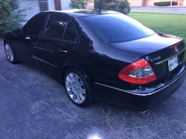 2008 Mercedes-Benz E-Class (Black/Black)