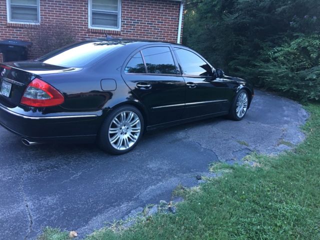 2008 Mercedes-Benz E-Class (Black/Black)