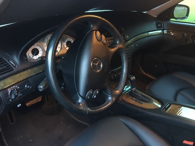 2008 Mercedes-Benz E-Class (Black/Black)