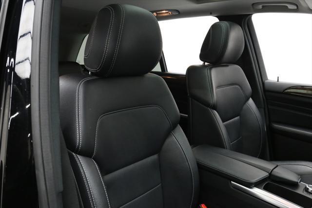 2014 Mercedes-Benz M-Class (Black/Black)