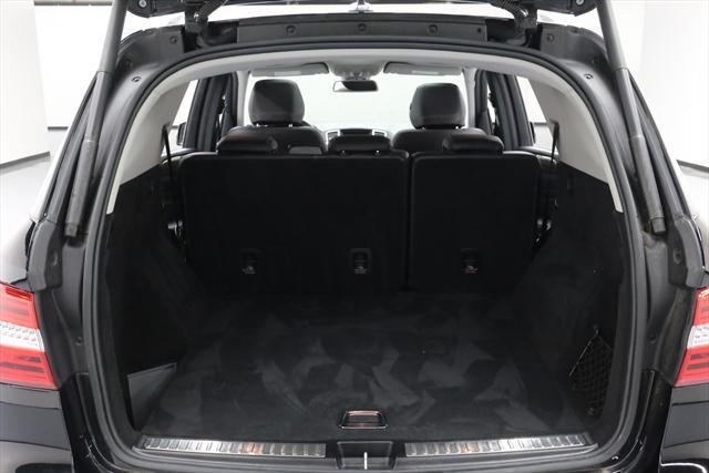 2014 Mercedes-Benz M-Class (Black/Black)
