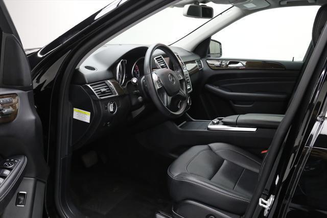 2014 Mercedes-Benz M-Class (Black/Black)