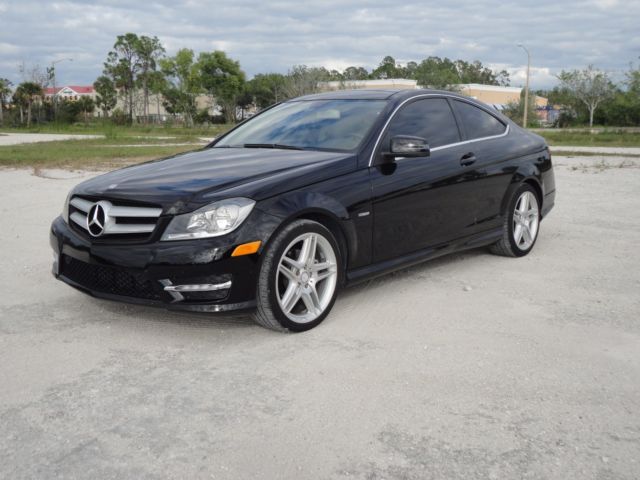 2012 Mercedes-Benz C-Class (Black/Beige)