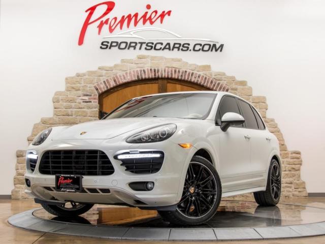 2013 Porsche Cayenne (White/Luxor Beige)