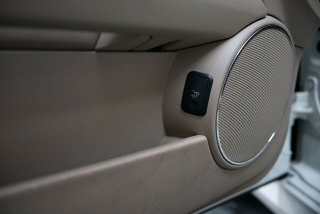 2010 Mercedes-Benz C-Class (White/--)