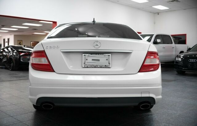 2010 Mercedes-Benz C-Class (White/--)