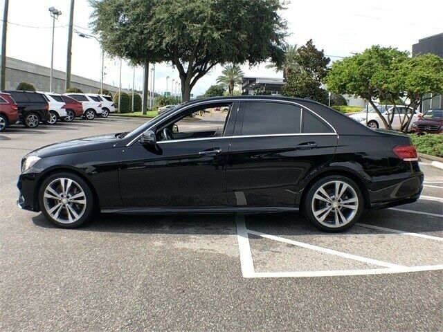 2016 Mercedes-Benz E-Class (Black/Black)