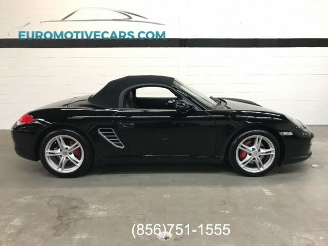 2010 Porsche Boxster (Black/Black)