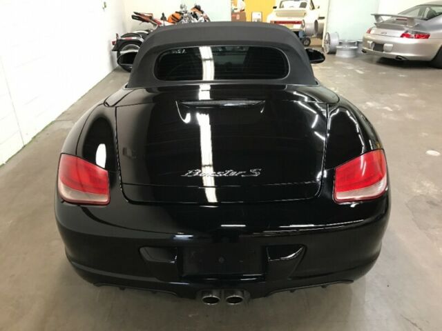 2010 Porsche Boxster (Black/Black)