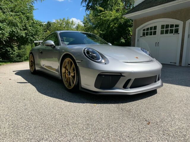 2018 Porsche 911 (GT Silver Metallic/Black / Grey Alcantara)