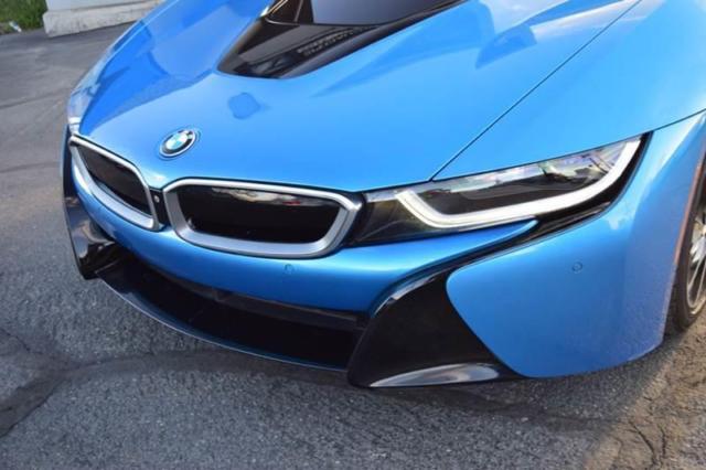2015 BMW i8 (Blue/Beige)