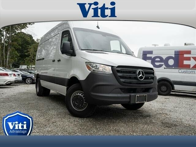 2019 Mercedes-Benz Sprinter (White/Black)