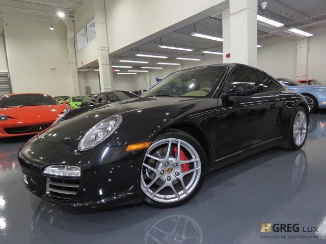 2010 Porsche 911 (Black/Sand Beige w/Leather Seat Trim)