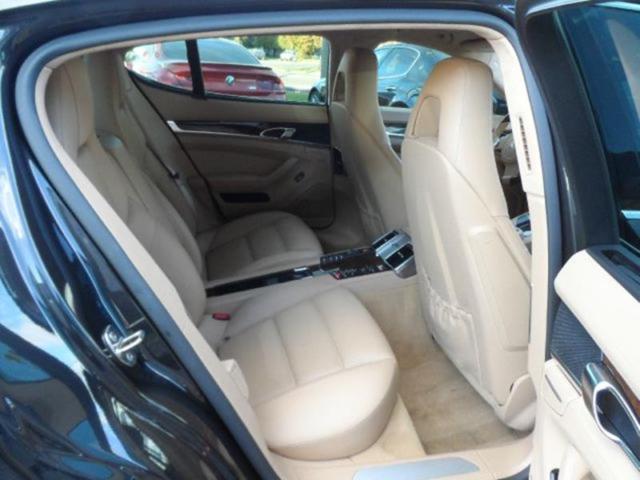 2011 Porsche Panamera (Gray/Beige)