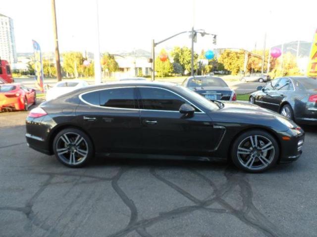 2011 Porsche Panamera (Gray/Beige)