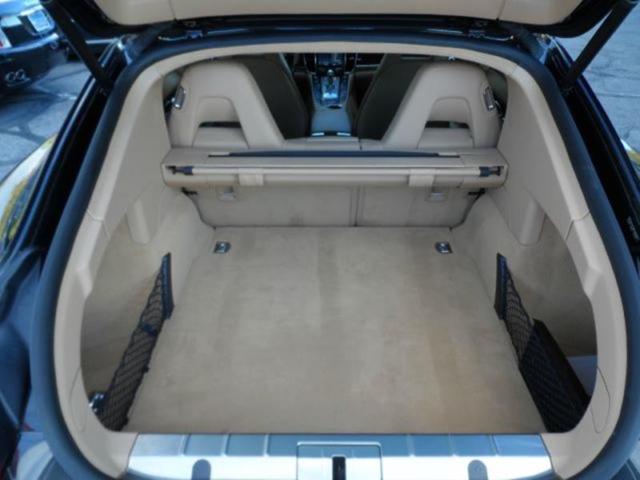 2011 Porsche Panamera (Gray/Beige)