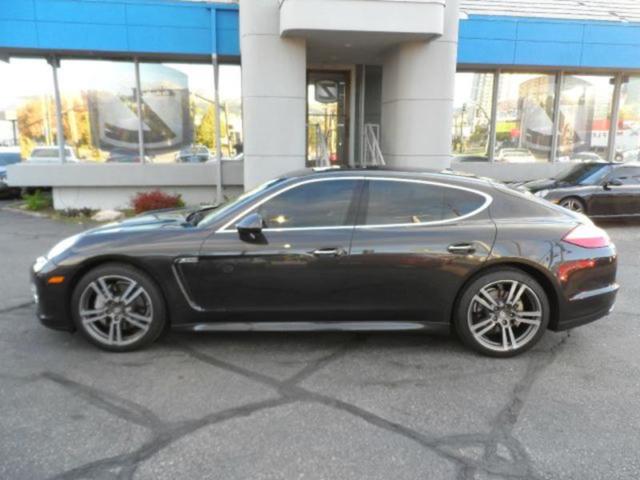 2011 Porsche Panamera (Gray/Beige)