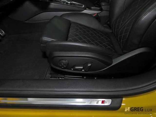2016 Audi TT (Yellow/Black)